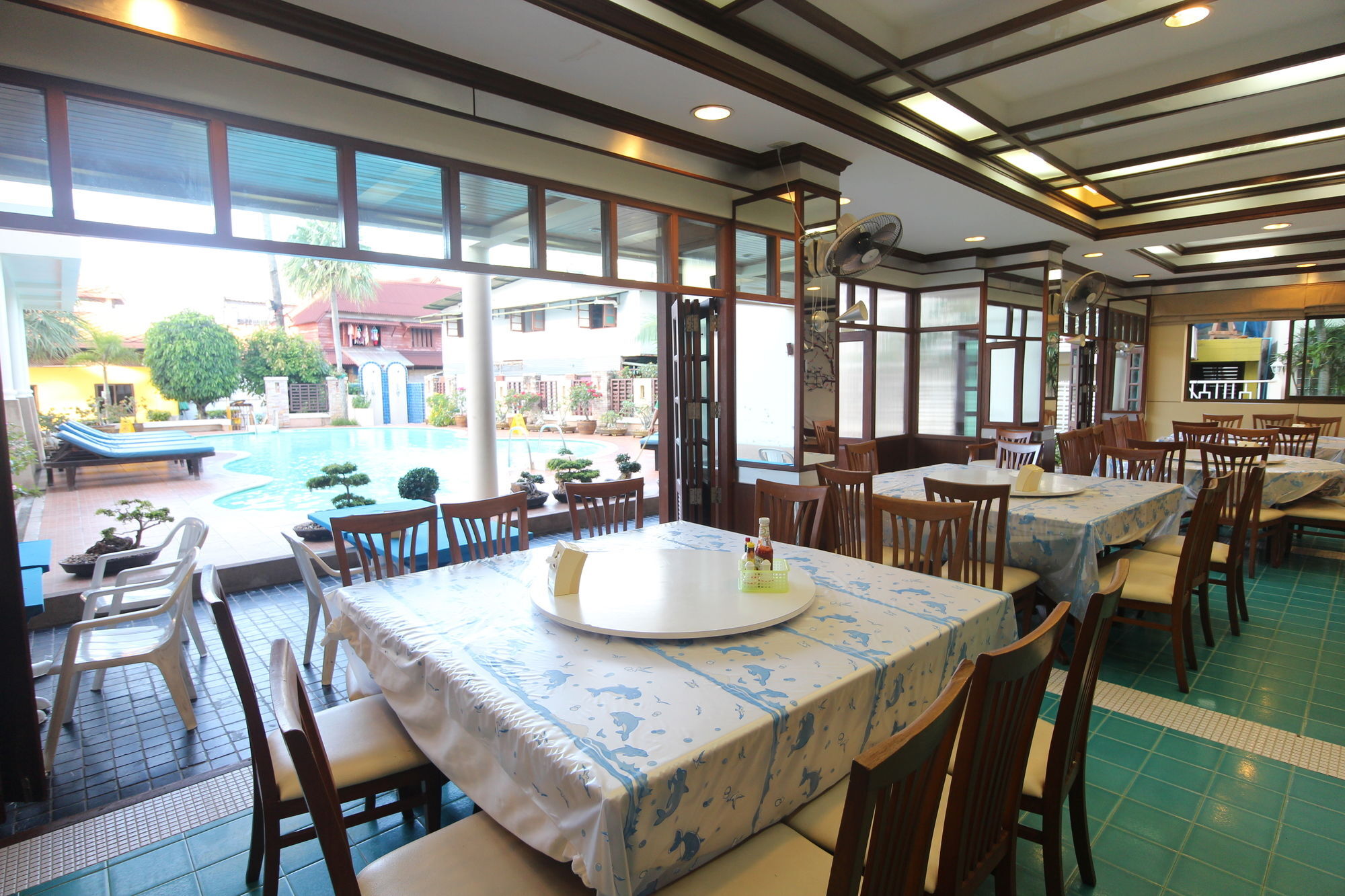 Phi Phi Hotel Bagian luar foto