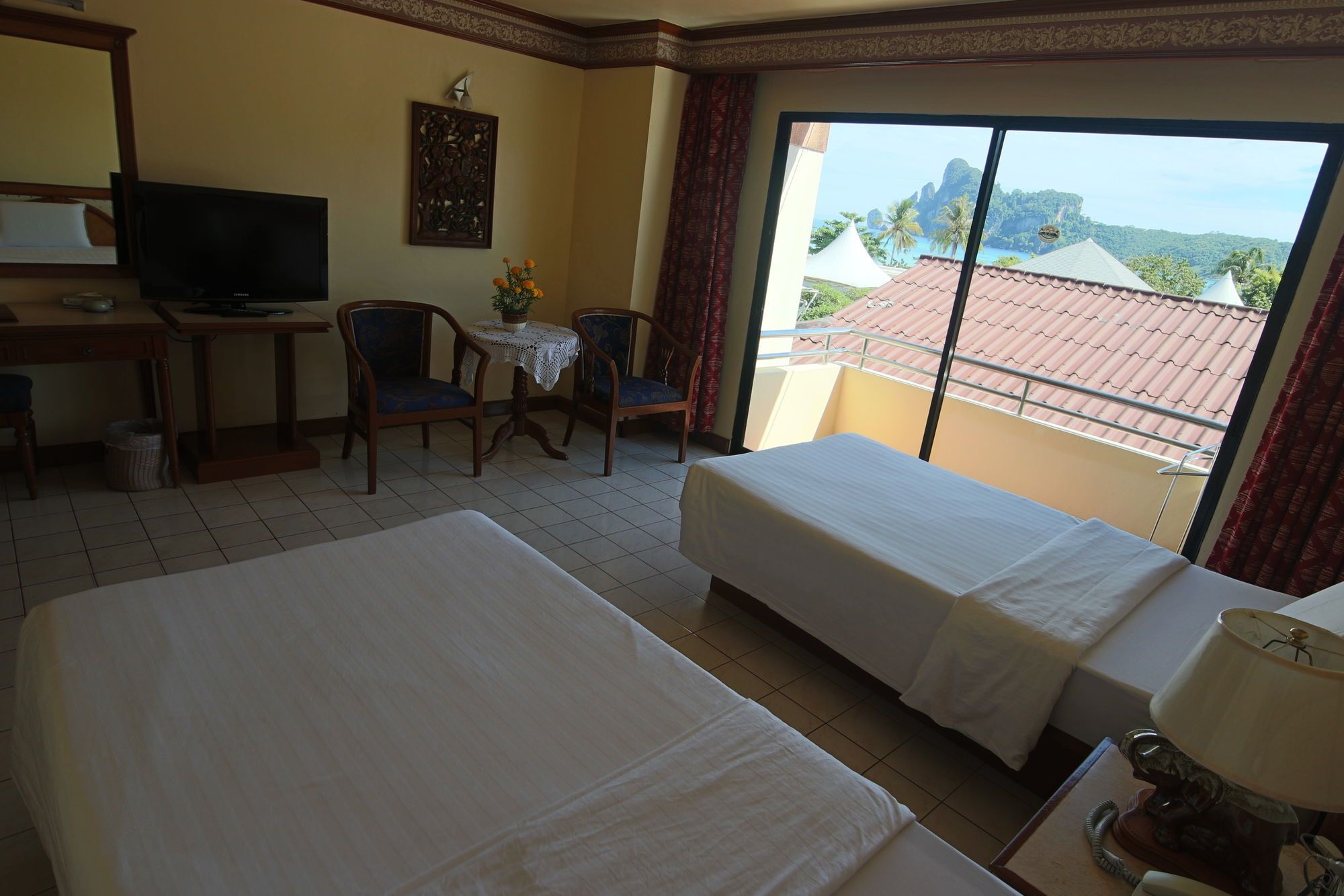 Phi Phi Hotel Bagian luar foto